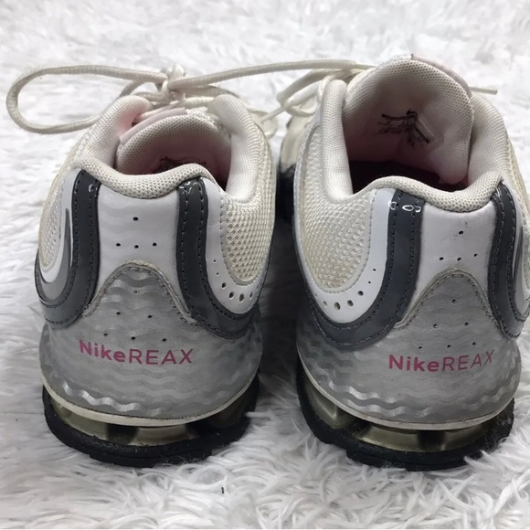 nike reax run 5 white pink